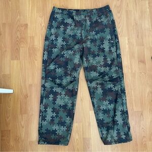 Dime Men’s Relaxed Puzzle Camo Zip Pants Size XL